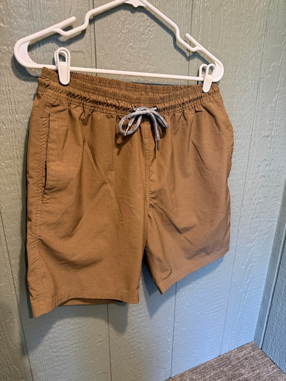 DepartWest Casual Elastic Waist Drawstring tan Shorts - M